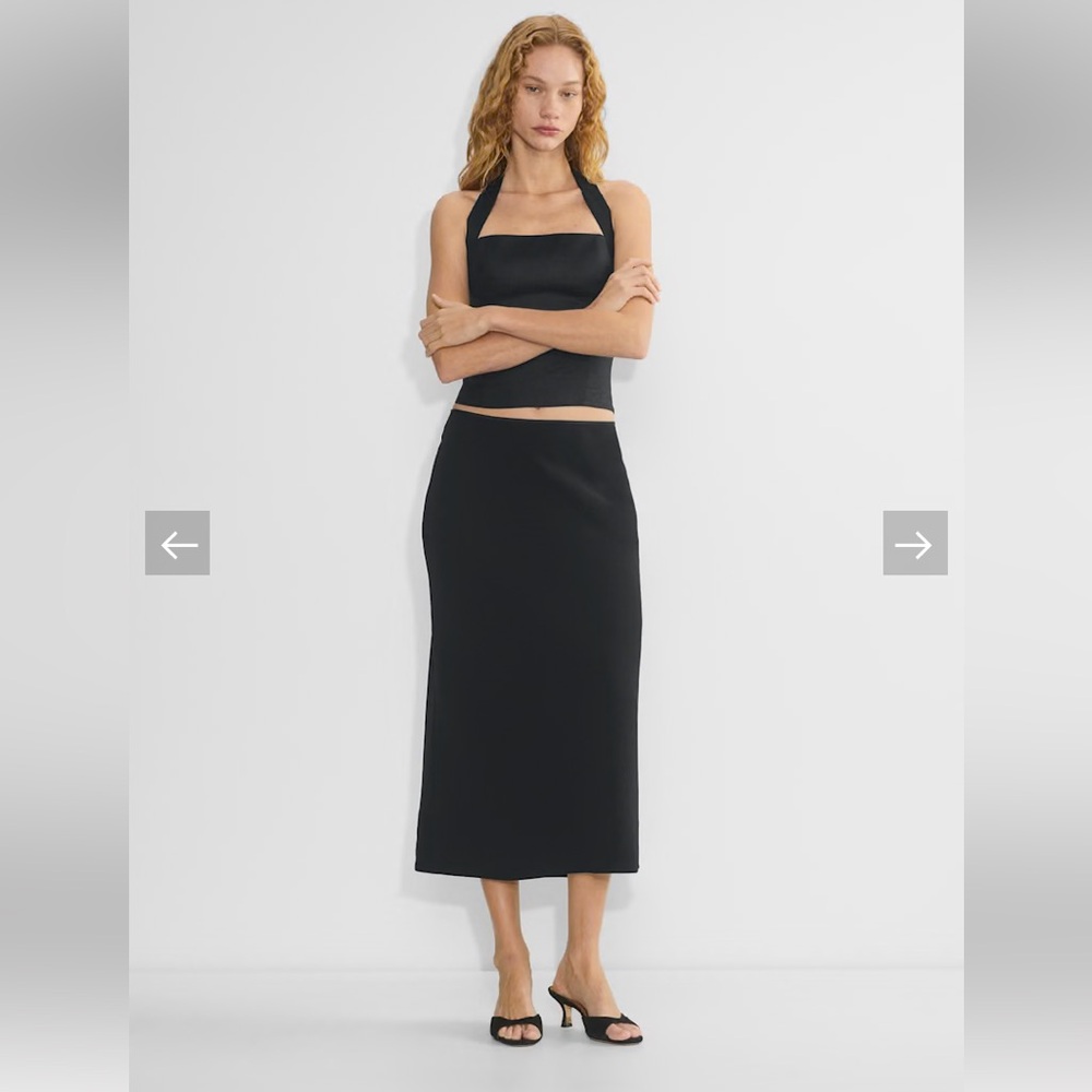 Aritzia Devotion Skirt